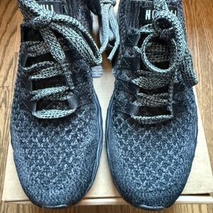 NoBull Diamond Knit Runner Sneakers - Black/Black, SZ 7.5